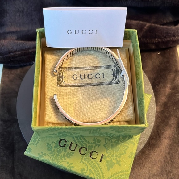 Double G Gucci Bracelet 7” New in Box - Picture 1 of 14